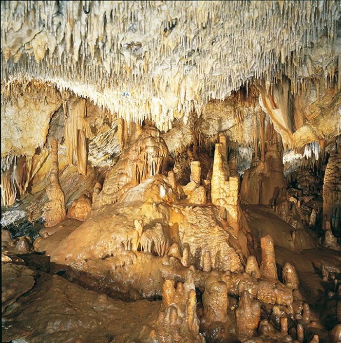 kournas cave